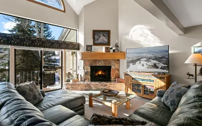 Queen Esther at Deer Valley Resort - Four Bedroom Condo with Hot Tub #2447