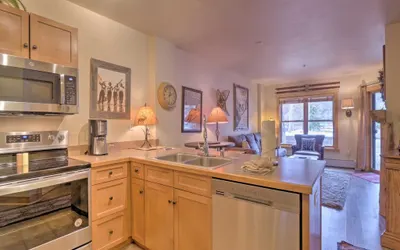 Copper Springs 1 Bedroom Condo #121