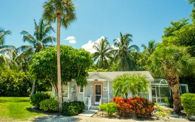 Baywatch Cottage