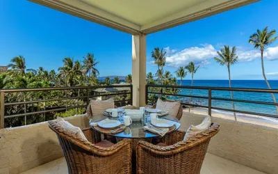 Polo Beach Club 402