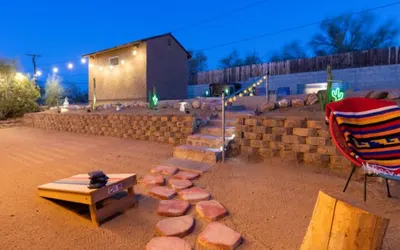 Darling Desert Abode w/Hot-tub + Game Room