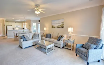 4851 Luster Leaf Cir Unit 101, Magnolia Pointe