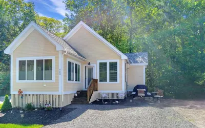 Seaglass Village 500 - Seaglass Village Gem