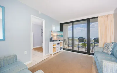 Island Winds West 174