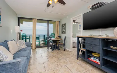 Island Winds East 602