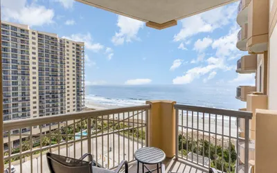 Remodeled 3BR 3BA ocean view condo - 908 Margate