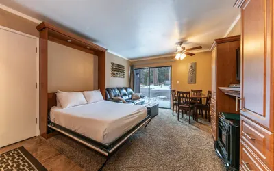 Cozy Deluxe Studio #131 at Donner Lake Village