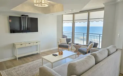 Top floor ocean view condo - 2106 Brighton