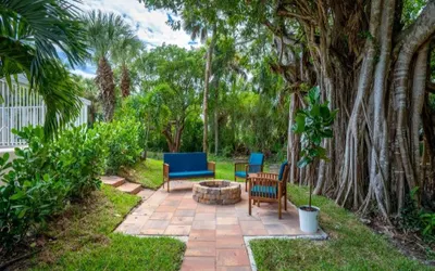 Beautifully Renovated 5 bedroom Vero Beach