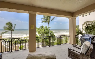 3552 Moana Oasis: Gulf-Front, Pool, Spa & Beach Access