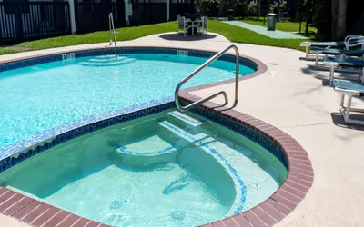 * Comfy Inside * Updated * Beach 50 yards away