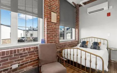 Gatsby's Corner | Pet Friendly Studio Apartment