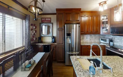 Inviting 3BR Alpine Retreat at Summit