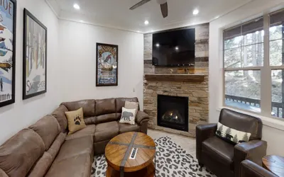 Serene 4BR Alpine Retreat