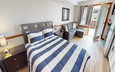 Cozy Studio in Highland House - direct to slopes!