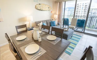 Tower 2 Suite 1207 - QQS