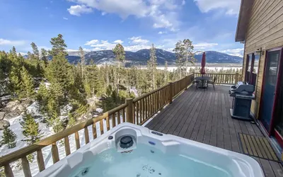 Grand Chalet at Grand Lake