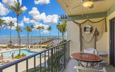 This condo is located in one of Islamorada's most prestigious condo complexes.