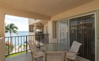 Beautiful condo with panoramic views of the Atlantic Ocean.