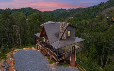 Hatcher Mountain Hideaway