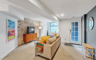 Charming, Well-Lit 1BR in Fantastic Location