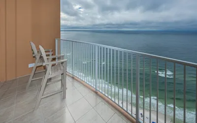 Phoenix Gulf Towers 2706