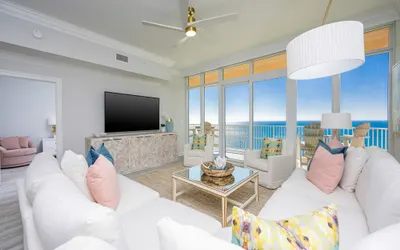 Phoenix Gulf Towers 2605