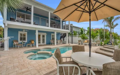 218 Dolphin Beach - Lower Unit: Pool, Spa & Boat Dock Near Beach