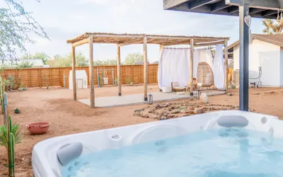 Haeven: 5 Acre Oasis • Plunge Tubs • Sauna • Yoga Studio