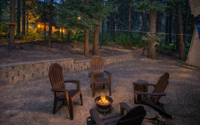 Alpine Getaway | Mountain Escape | Easy access | Quiet stay | Hot Tub