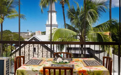 Kona Plaza#411