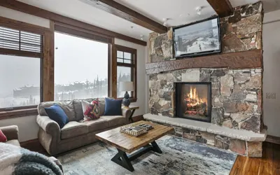 Grand Lodge - Three Bedroom #401 - Ski-in/ski-out