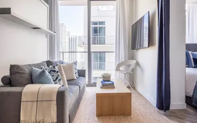 Luxury Condo in Downtown Miami for up to 4