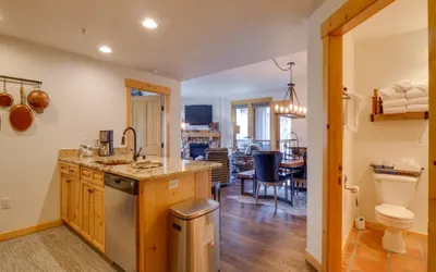 Taylor's Crossing 2 Bedroom Condo #305