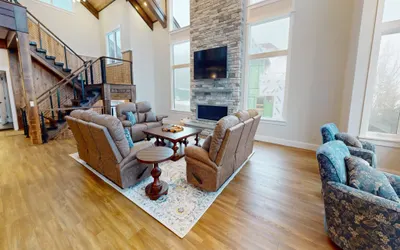 Red Spruce 07 - Brigham Eight Bedroom Home