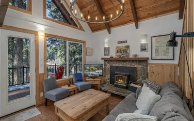 River House on Sumac