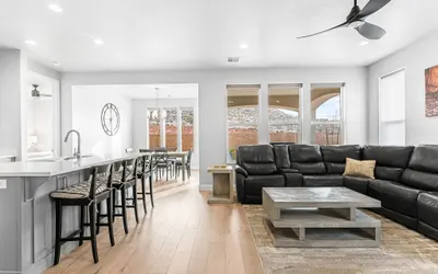 Desert Rose Hideaway