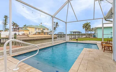 467 Water Front w/ Pool & Canal Access