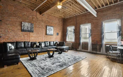 Downtown Detroit Loft - Fully equipped & Absolutely Gorgeous theme