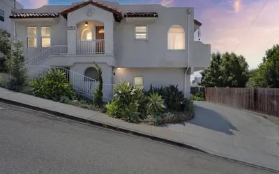 Charming Retreat on West Quince Street