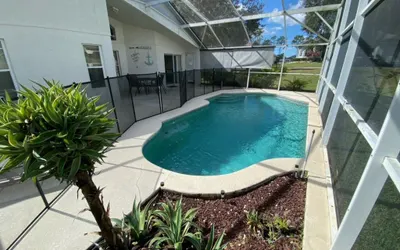 4 bedroom home with a private pool!