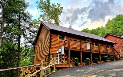 211 Misty Mountain Getaway