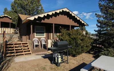 Lazy R Cottages: 1