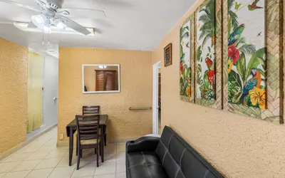 Yours for the asking- Cozy, Caribbean, condo