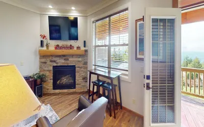 Black Bear Crossing #04 - Brigham 5 Bed Townhouse