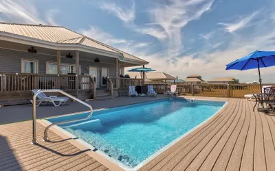 Bay Breeze - 2420 Bienville