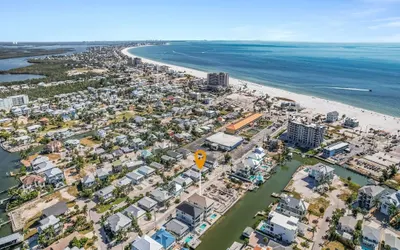 261/265 Canal Estates: 12BR, Pools & Spas, Water Views