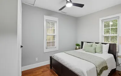 Little Indale Haus - Near Downtown and Prince Ave