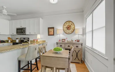 The Dearing Residence - Close To Downtown!