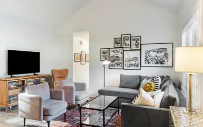 The Clover Cottage in Normaltown